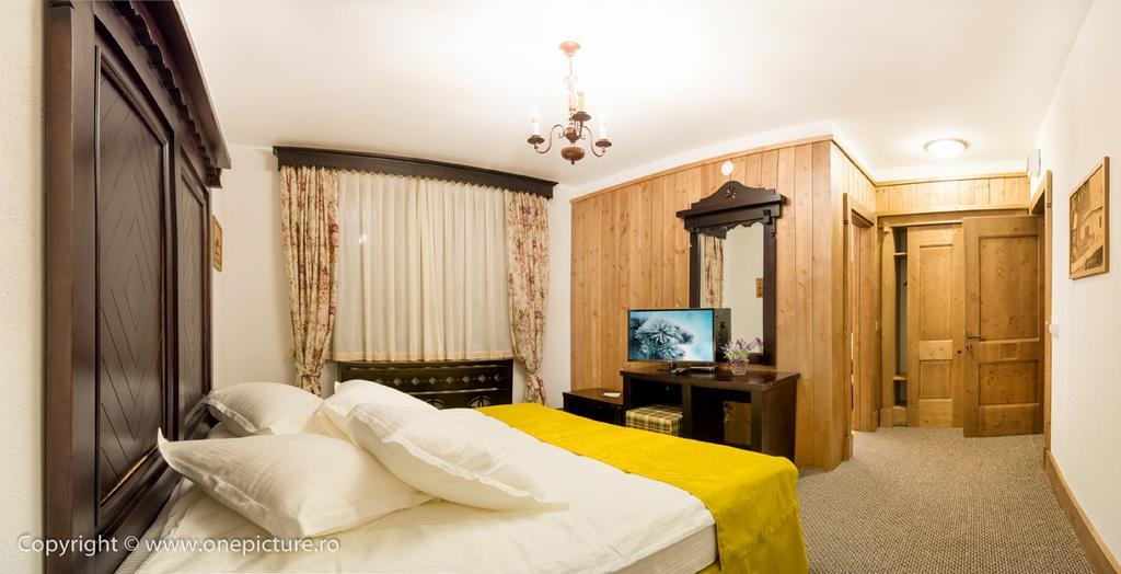 Hanul Haiducilor Obarsia-Lotrului Oda fotoğraf